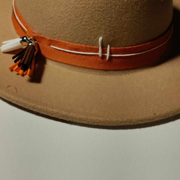 The Cleve & Brown Customized Fedora - Picture 3 of 3